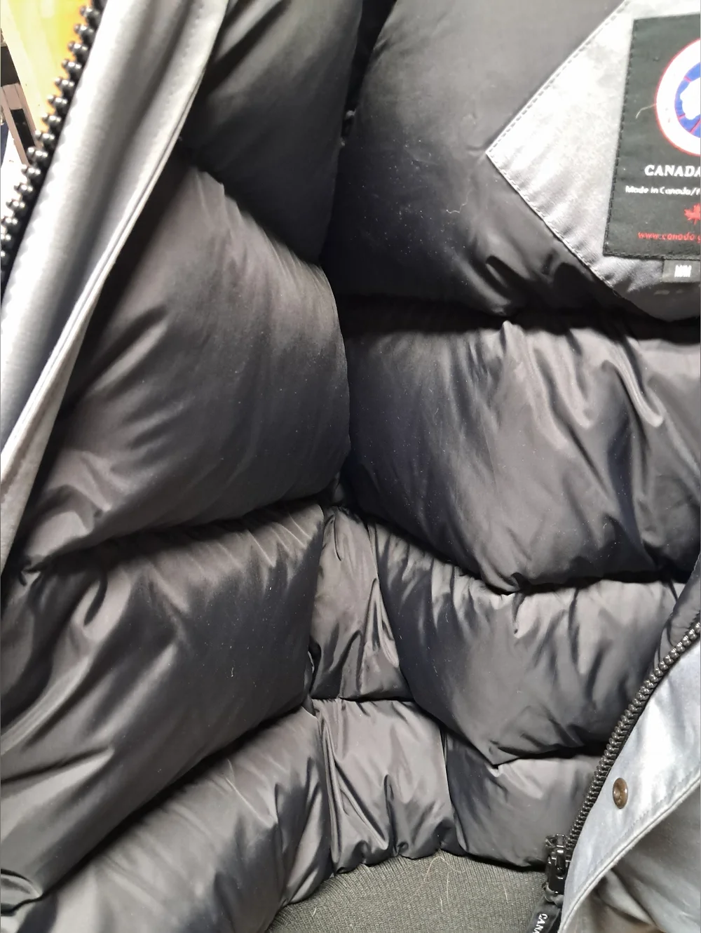 Canada Goose Fur Lined Chillwack Bomber Jacket Size M - Picture 11 of 15